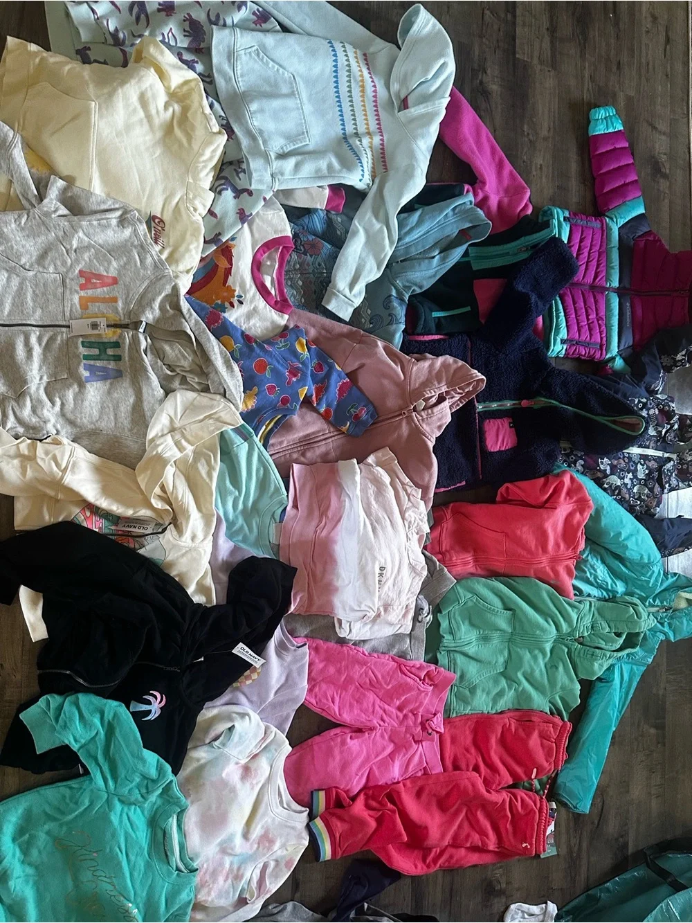 Old Navy three old